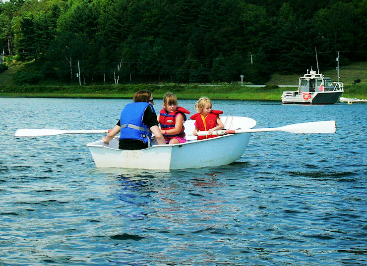 Mahone_Bay_Rowing_2008