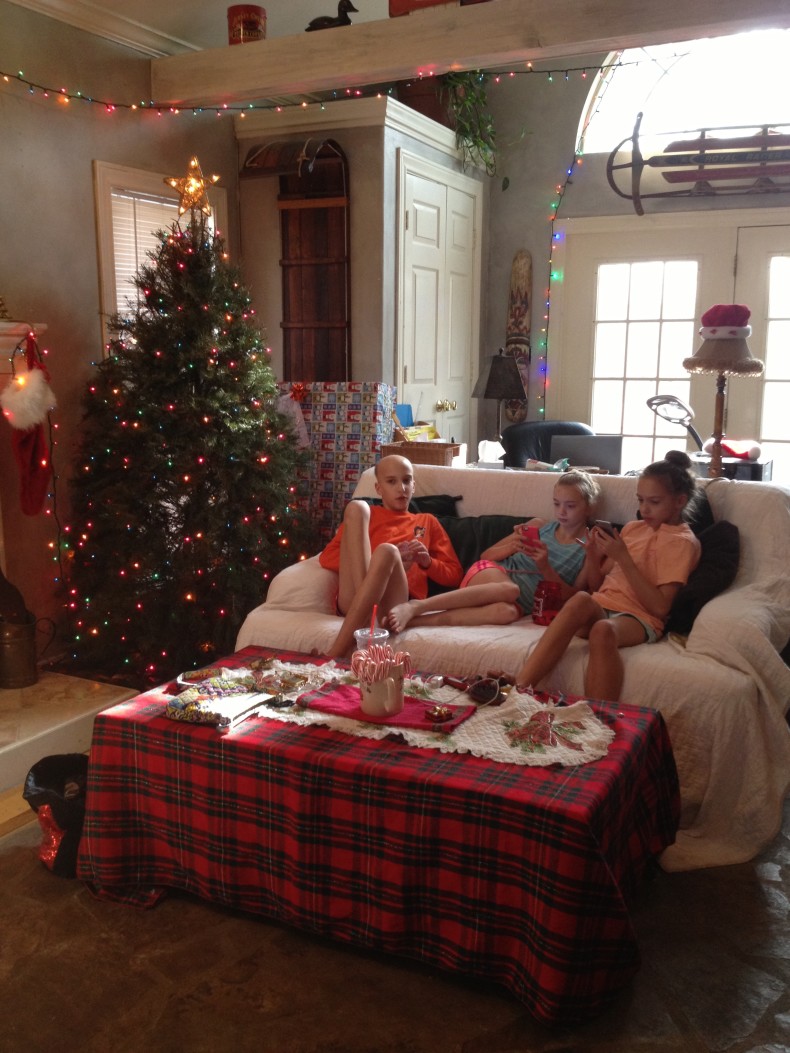 christmas_room_friends_2015